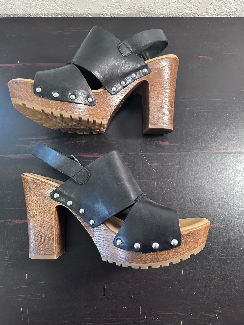 Korks Kristian Leather Platform Heels Womens 8M Black Buckle Studded Boho Preppy